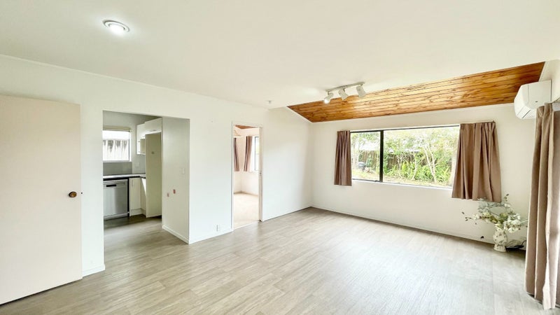 2/33 Nile Road, Milford, Auckland - Carousel 2