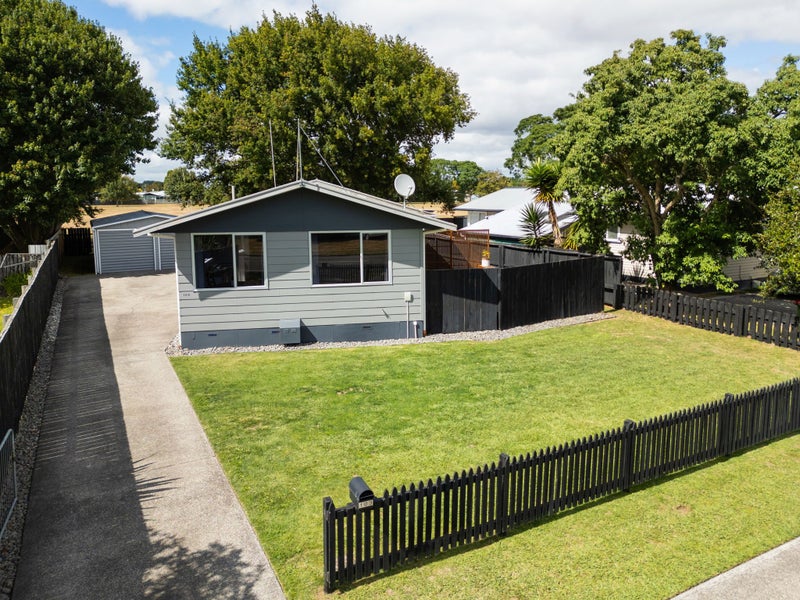 103 Collins Road, Melville, Hamilton - Carousel 2