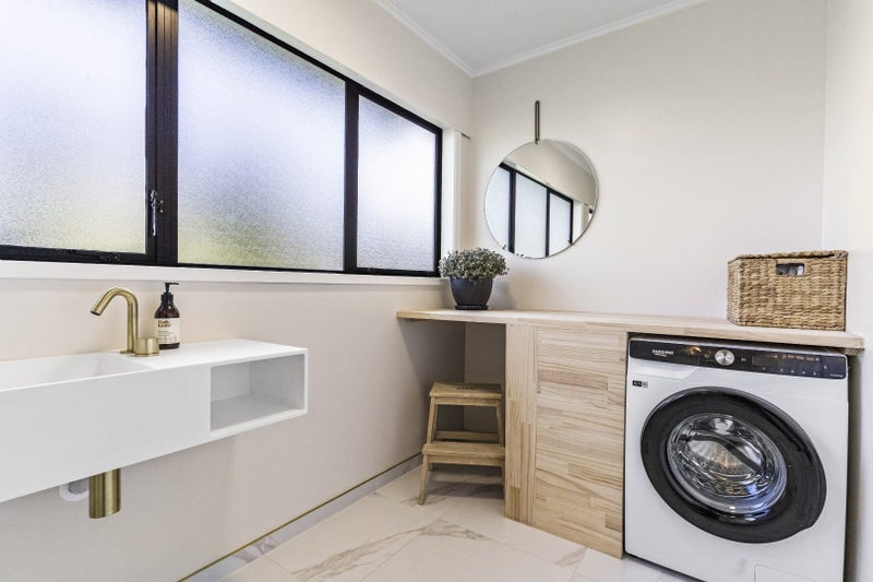 3/52 Thatcher Street, Mission Bay, Auckland - Carousel 17