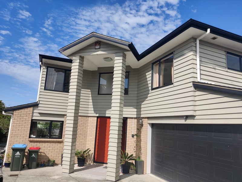 13A Herd Road, Hillsborough, Auckland - Carousel 1
