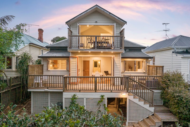 3 Springfield Road, Morningside, Auckland - Carousel 1