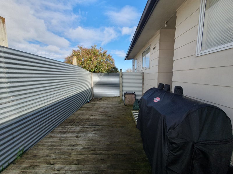 52 Somerset Crescent, Highbury, Palmerston North - Carousel 8