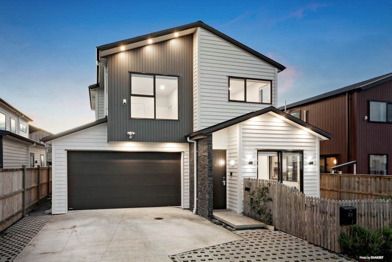 26 Myland Drive, Hobsonville, Auckland - Carousel 1