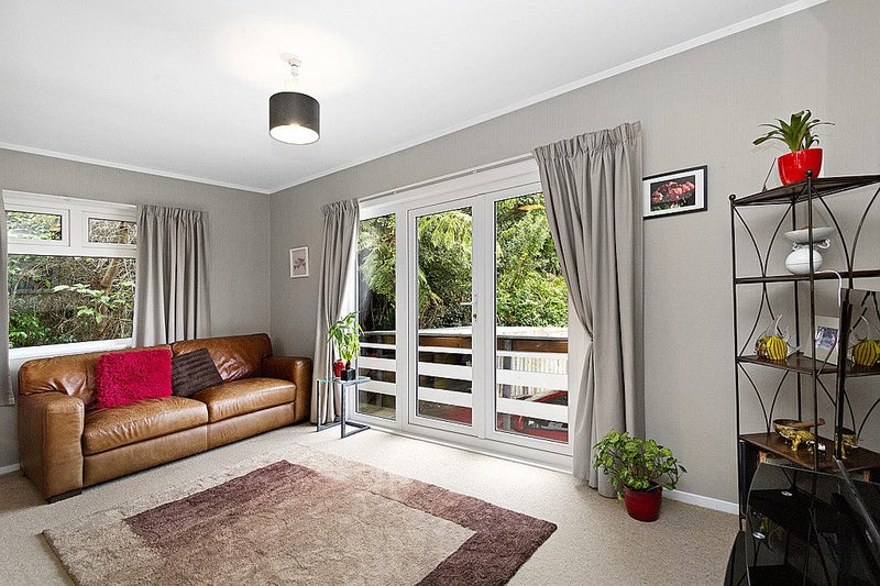 1/6 Taka Grove, Normandale, Lower Hutt - Carousel 2