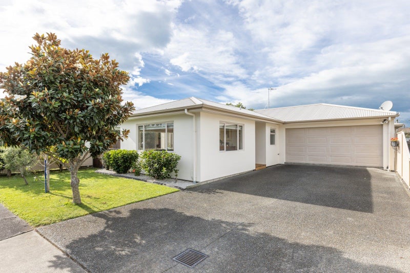 14 Cassino Crescent, Onekawa, Napier - Carousel 1