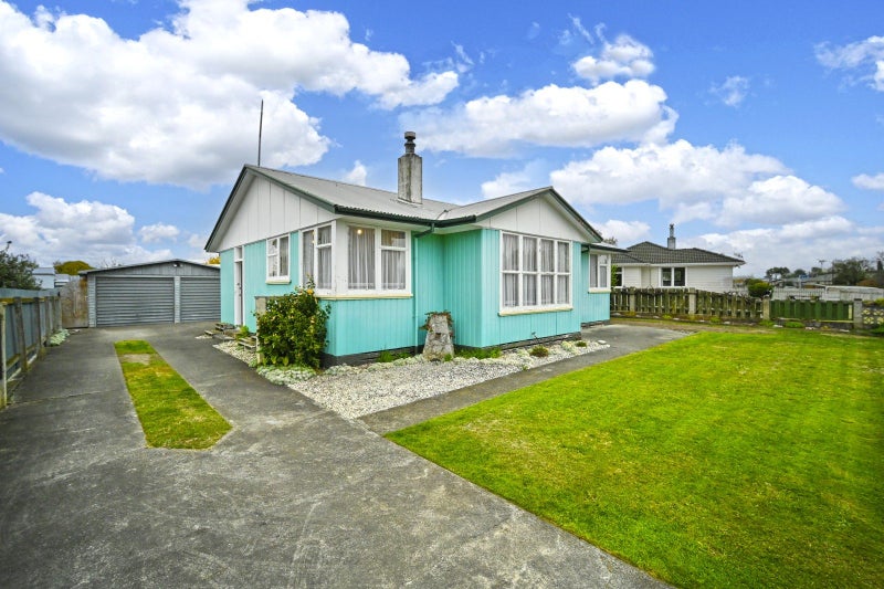 33 Liverpool Crescent, Flaxmere, Hastings - Carousel 1