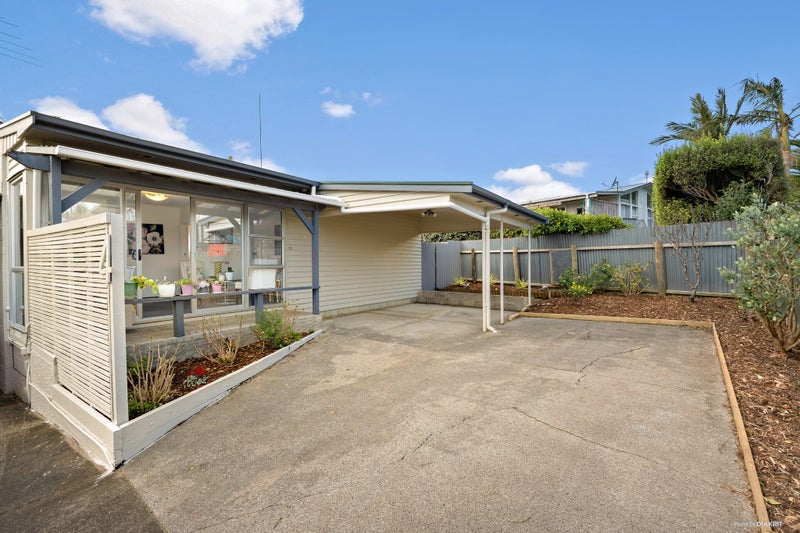 4/14 Makiri Street, Helensville, Auckland - Carousel 2