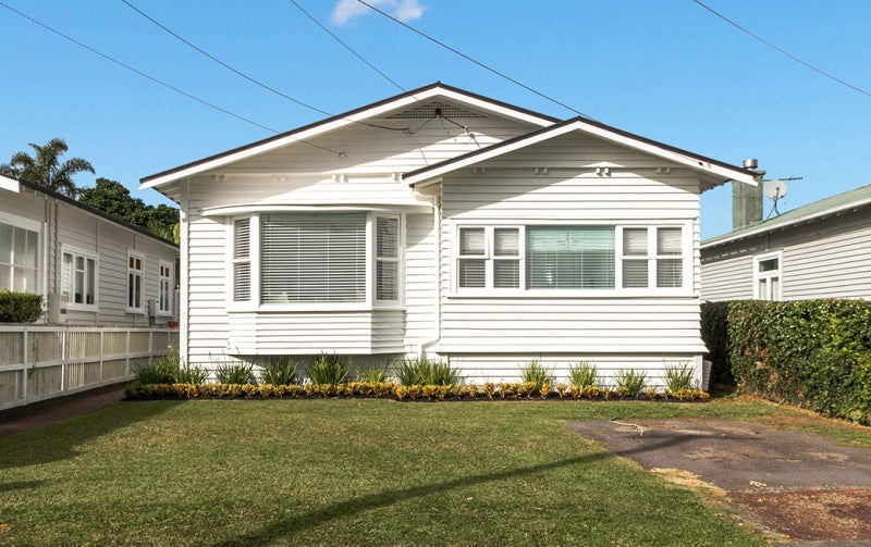 14 Oban Road, Westmere, Auckland - Carousel 1