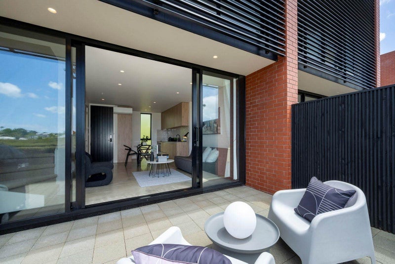 3/0 Park Rise, Campbells Bay, Auckland - Carousel 1