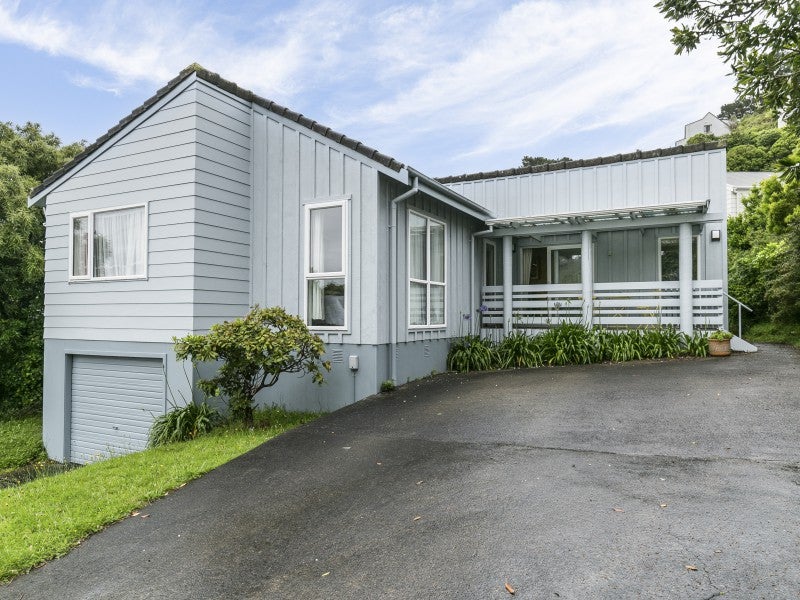 6 John Witton Drive, Crofton Downs, Wellington - Carousel 2