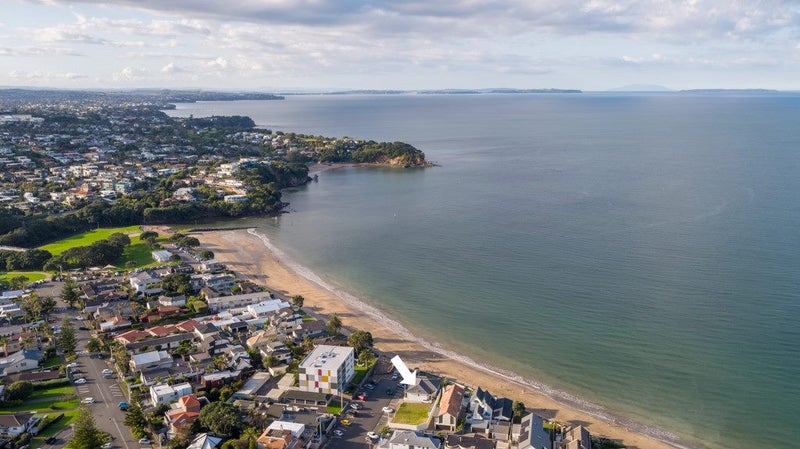 65 Milford Road, Milford, Auckland - Carousel 27