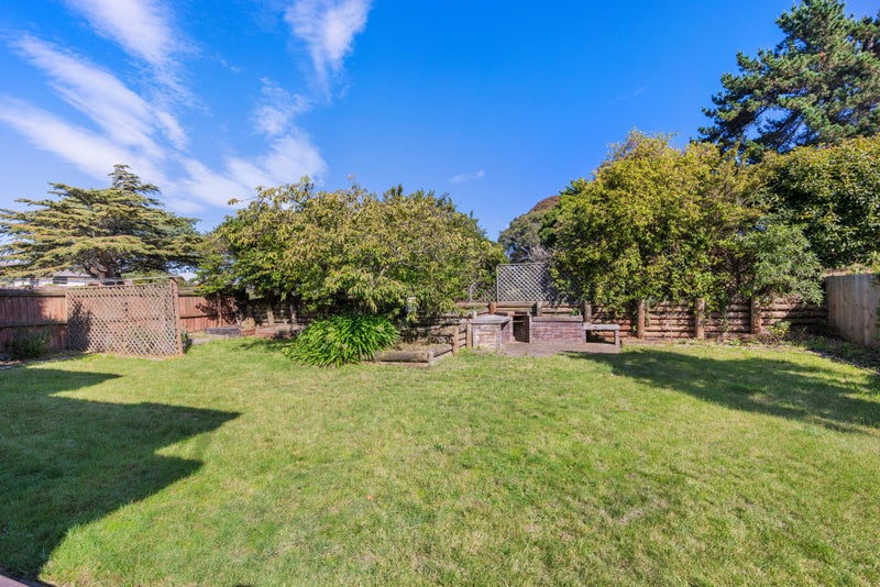 15 Briarmont Street, Avondale, Christchurch - Carousel 2