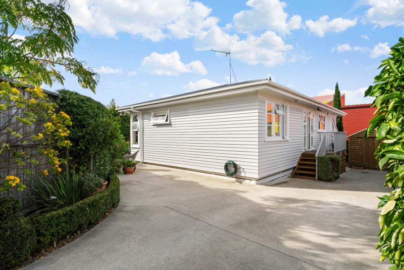 52 Elliot Street, Howick, Auckland - Carousel 2