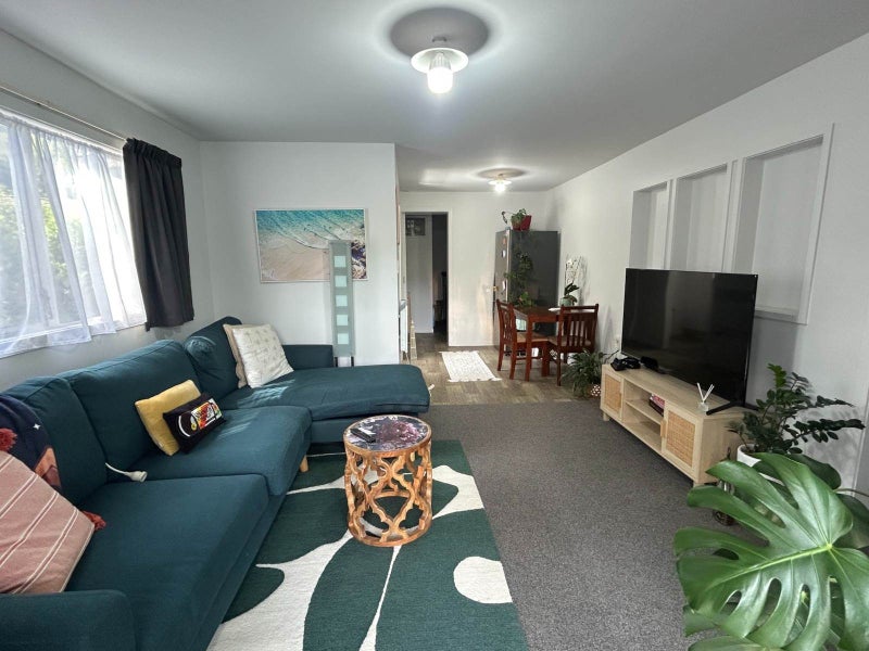 26 Regency Place, Sunnynook, Auckland - Carousel 2