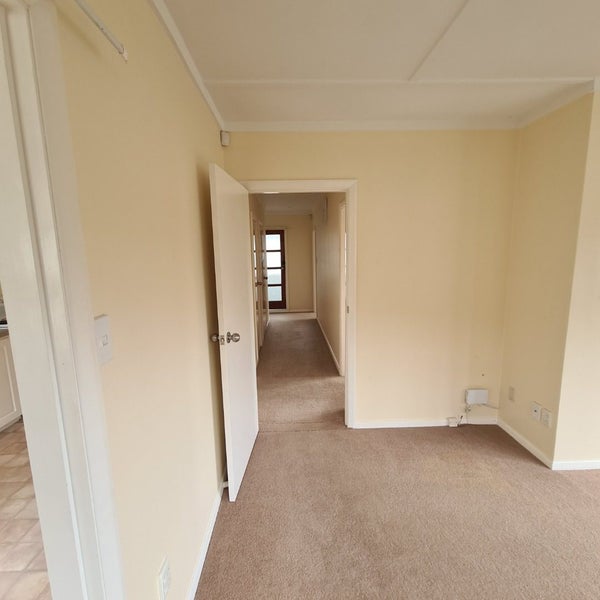 61 Wilkie Crescent, Naenae, Lower Hutt - Carousel 2