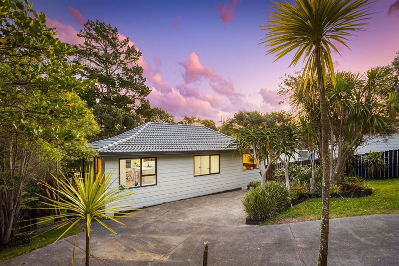 29 Alidade Place, Massey, Auckland - Carousel 1
