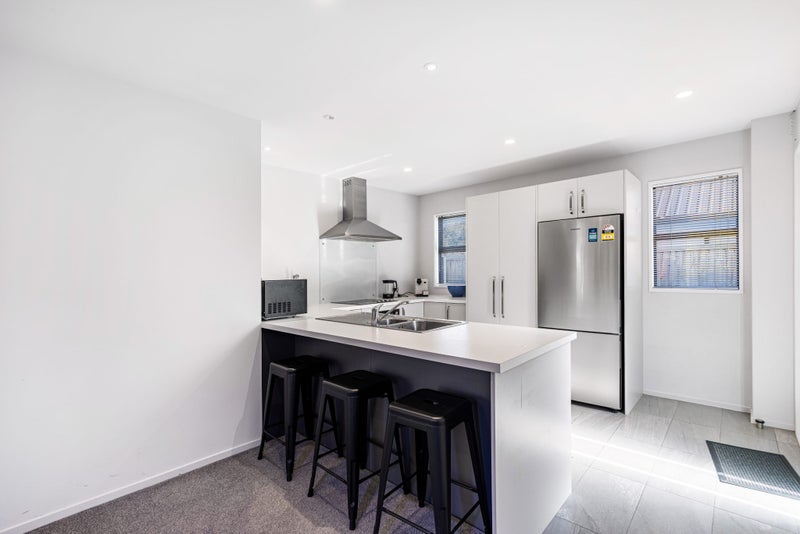 6/34 John Campbell Crescent, Hillmorton, Christchurch - Carousel 1