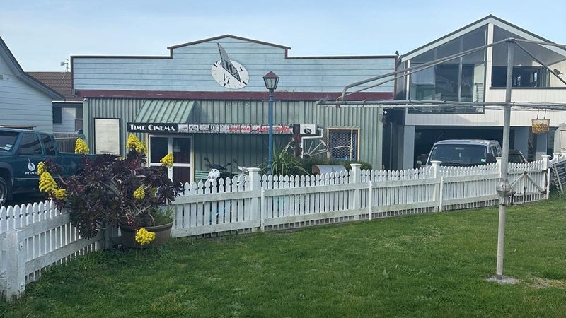 191 Sutherland Road, Lyall Bay, Wellington - Carousel 1