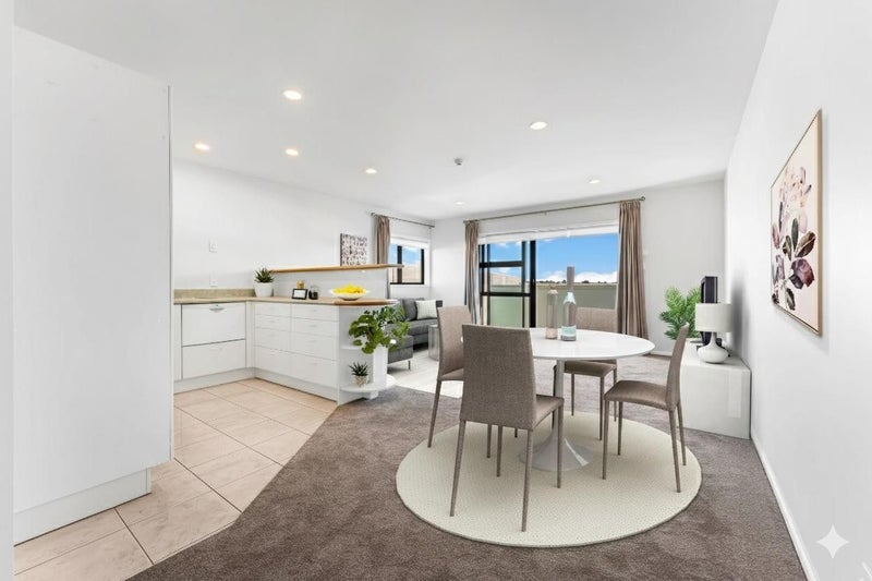 6/5 Cook Street, Howick, Auckland - Carousel 2