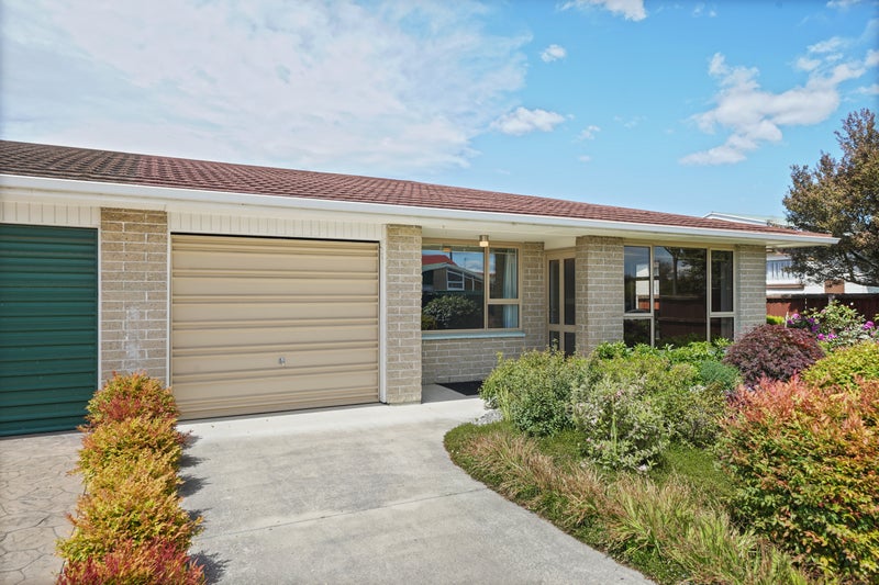 2/5 Player Place, Shirley, Christchurch - Carousel 2