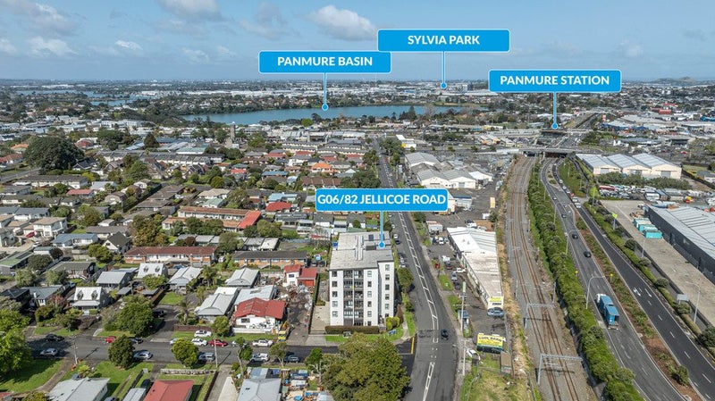 G06/82 Jellicoe Road, Panmure, Auckland - Carousel 2