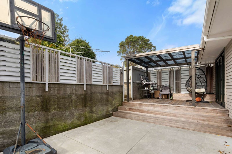 57 Awanui Street, Merrilands, New Plymouth - Carousel 2