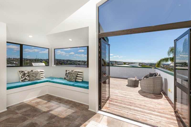 2/33 Braemar Road, Rothesay Bay, Auckland - Carousel 2