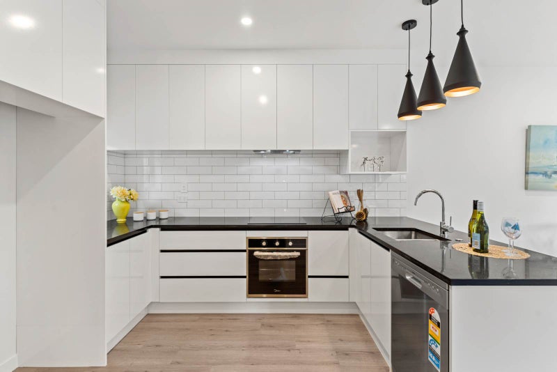 8/22 Spinella Drive, Bayview, Auckland - Carousel 2