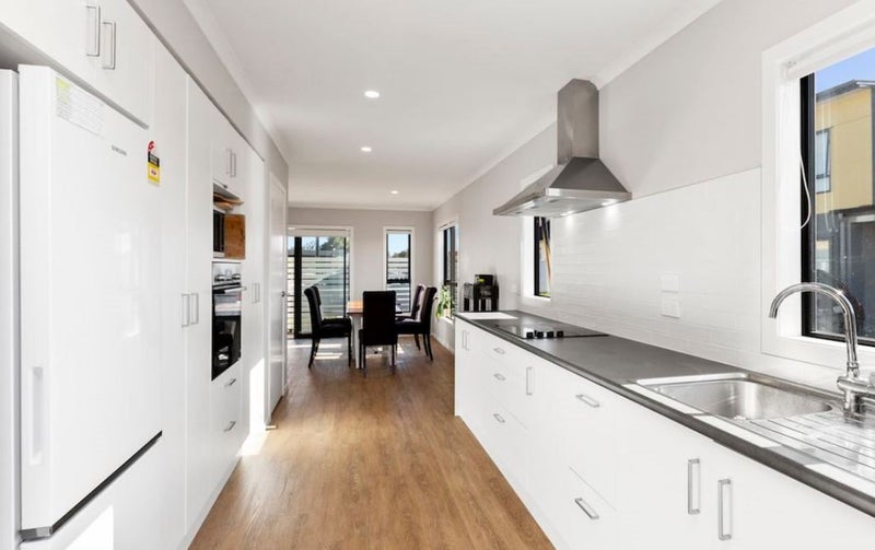 3/2 Joshua Lane, Hamilton East, Hamilton - Carousel 2