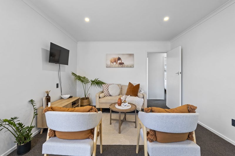 47B Barrett Street, Westown, New Plymouth - Carousel 2