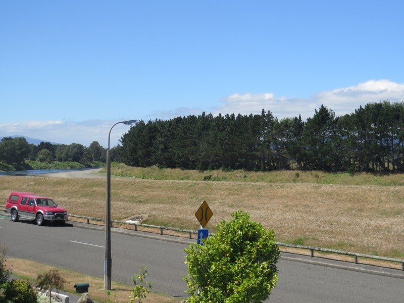 1/21 Dittmer Drive, Awapuni, Palmerston North - Carousel 2