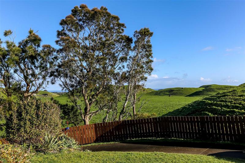 319 Opourapa Road, Opunake - Carousel 25