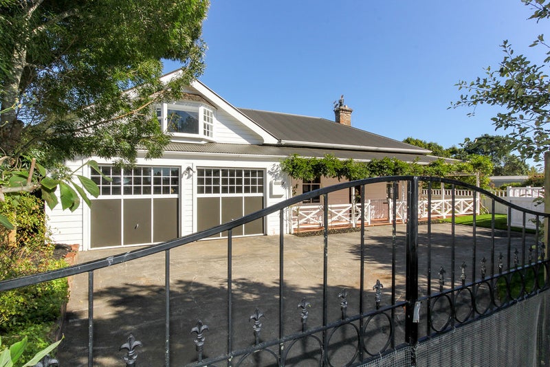 310 Mangorei Road, Merrilands, New Plymouth - Carousel 19