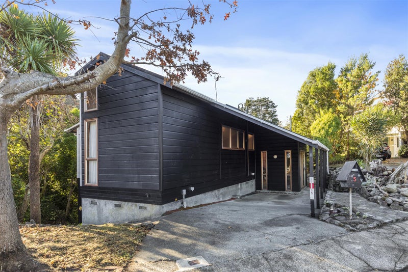 5 Miromiro Road, Normandale, Lower Hutt - Carousel 20