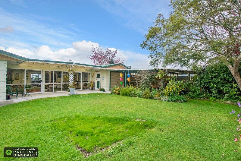 18 Tait Street, Kamo, Whangarei - Carousel 1