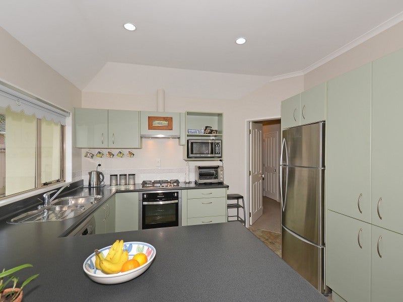 2/715A Fergusson Drive, Elderslea, Upper Hutt - Carousel 2