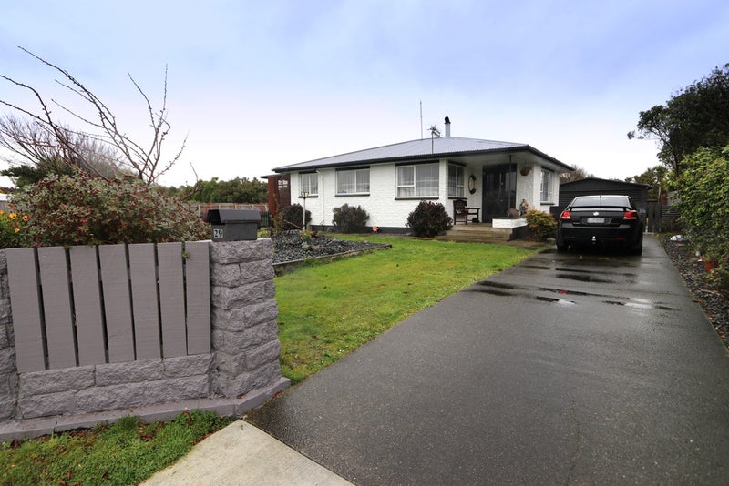 29 Boyne Street, Clifton, Invercargill - Carousel 1