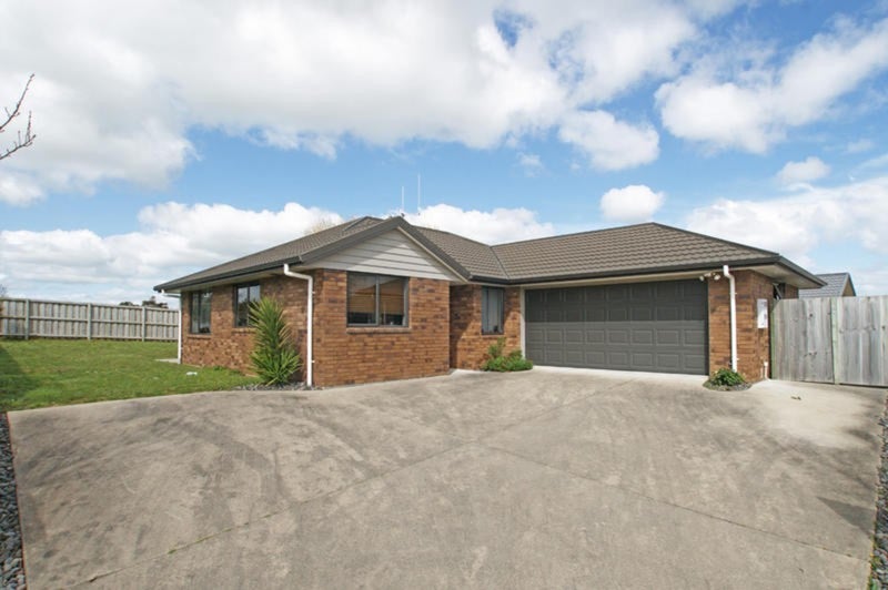11 Bishopsworth Way, Huntington, Hamilton - Carousel 1