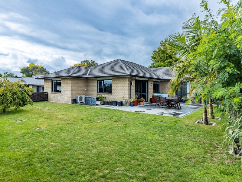 3 Cessna Lane, Glen Avon, New Plymouth - Carousel 1