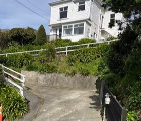 45 Apuka Street, Brooklyn, Wellington - Carousel 1