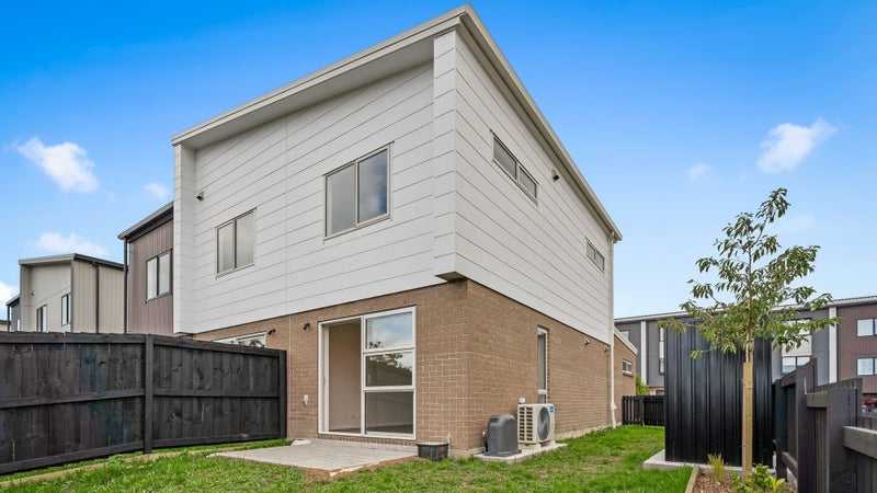 1/474 West Coast Road, Glen Eden, Auckland - Carousel 1