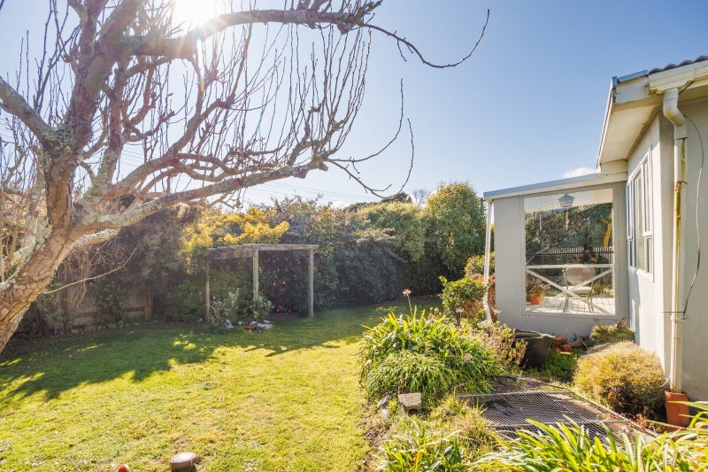 12 Beach Street, Tangimoana, Tangimoana - Carousel 2