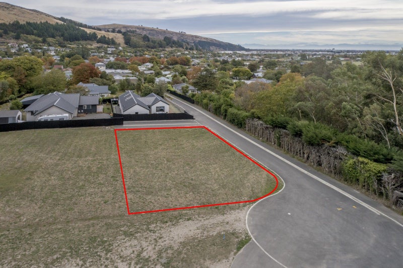 10 Matuku Lane, Heathcote Valley, Christchurch - Carousel 2