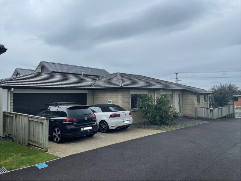 2 Harmens Way, Greerton, Tauranga - Carousel 17