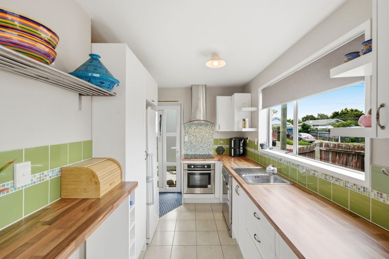 38A Mountbatten Street, New Brighton, Christchurch - Carousel 2