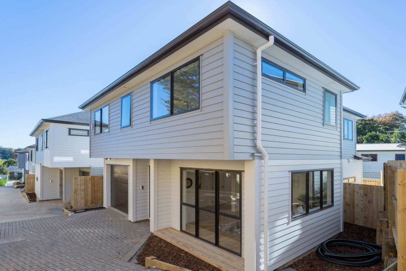 35C Noall Street, Te Atatu Peninsula, Auckland - Carousel 2