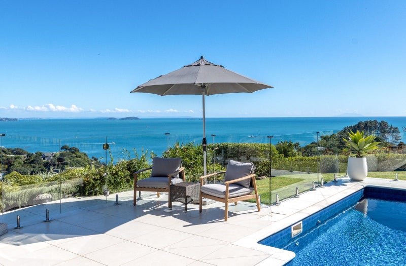 9 Great Barrier Road, Oneroa, Waiheke Island - Carousel 2