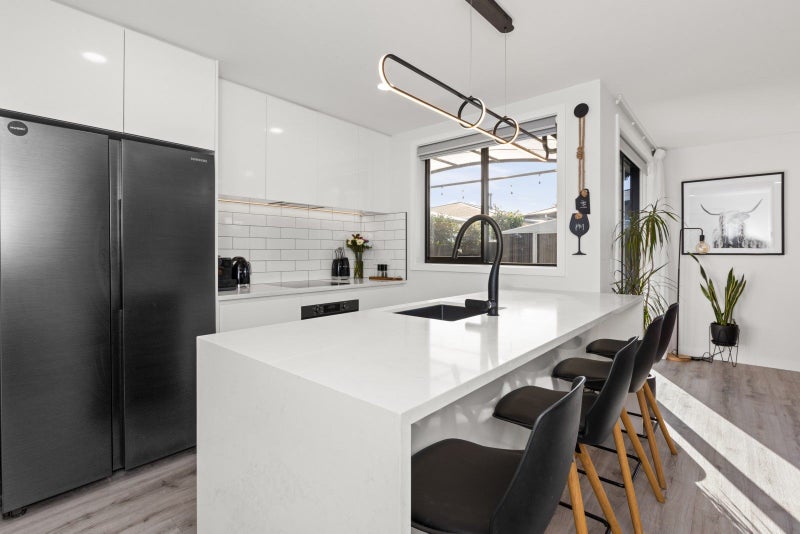 44A Trinity Crescent, Pirimai, Napier - Carousel 2