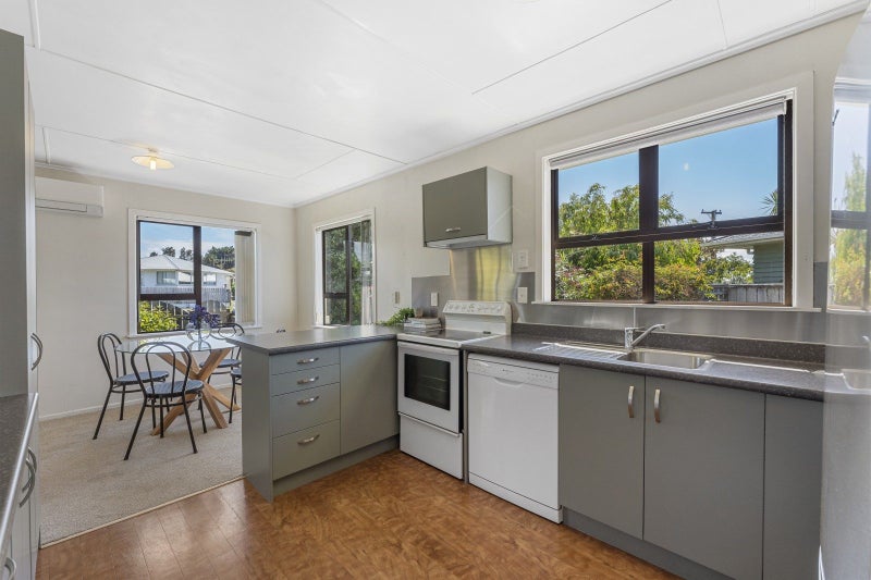 25 Lee Street, Castlecliff, Whanganui - Carousel 2