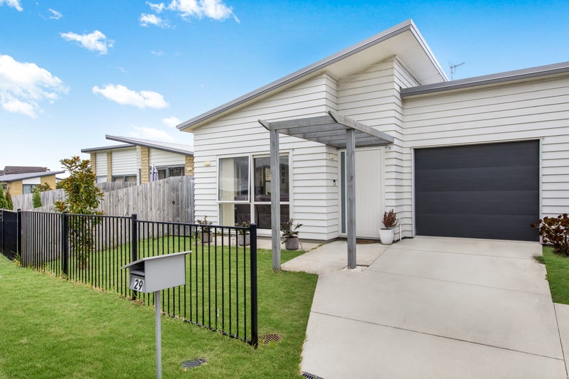 29 Totara Meadows Court, Wiri, Auckland - Carousel 1